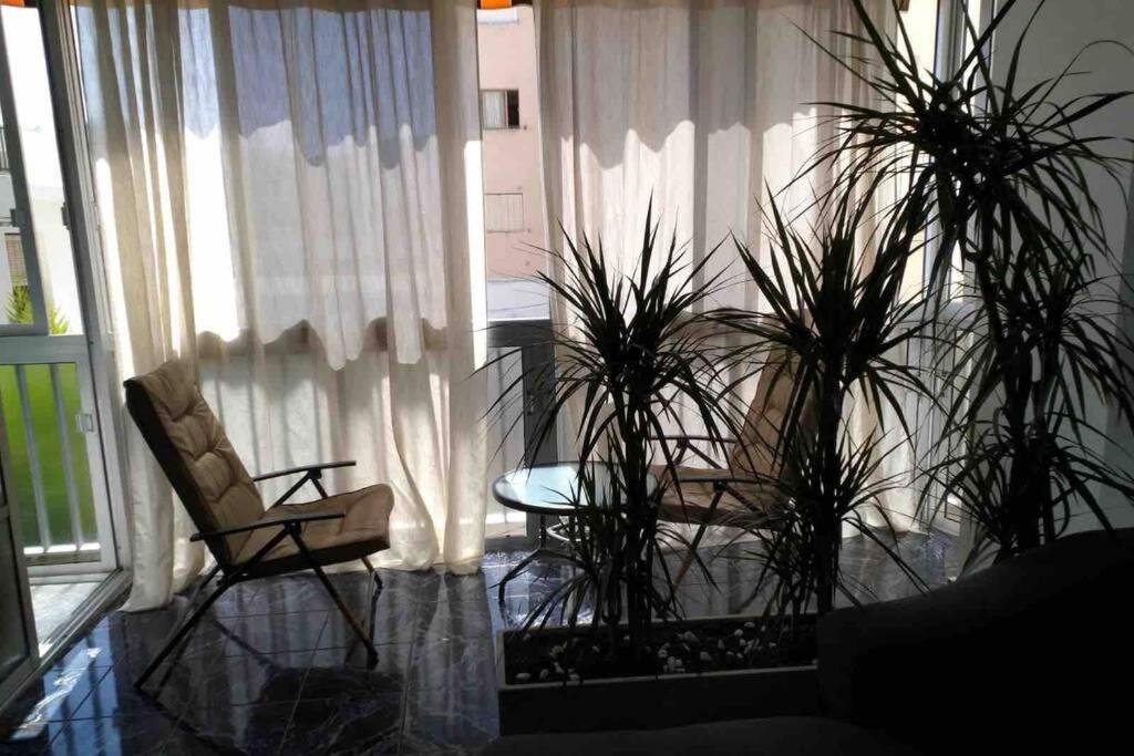 Apartamento A 10 Metros De La Playa Lejlighed La Herradura  Eksteriør billede